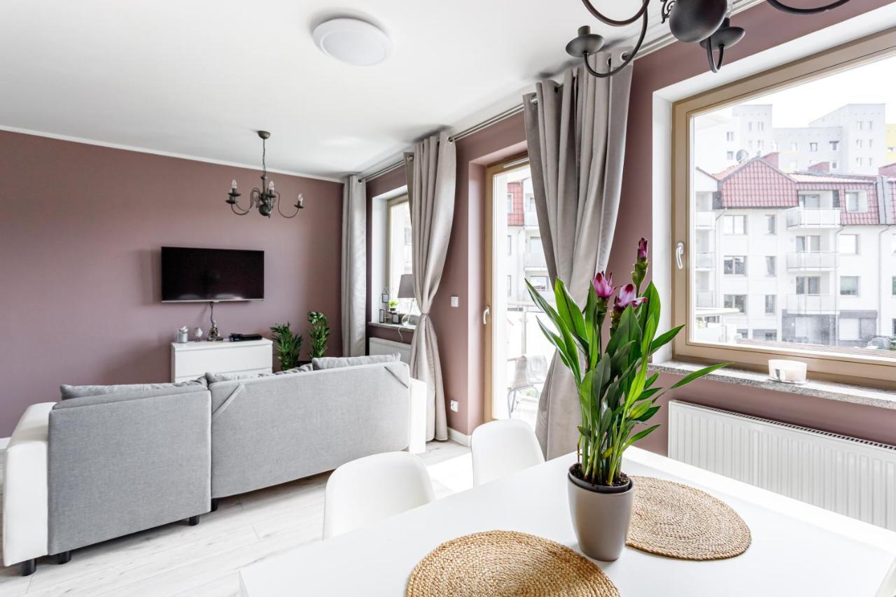 سفينويتشي Apartament "Anna" - Kwartal Rozy Wiatrow, 15 Min Spacerem Od Plazy المظهر الخارجي الصورة